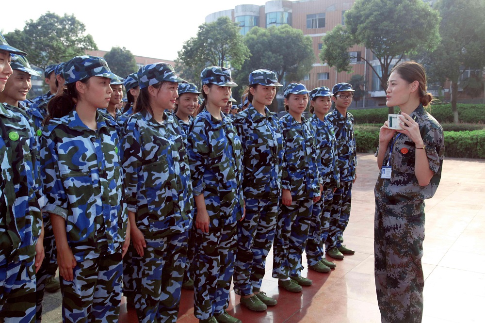 民國時期叛逆少年的教育挑戰