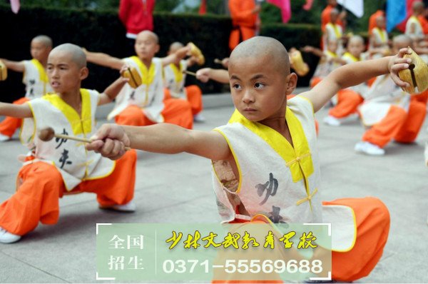 老人帶孫輩人是輔助性的，不能越俎代庖